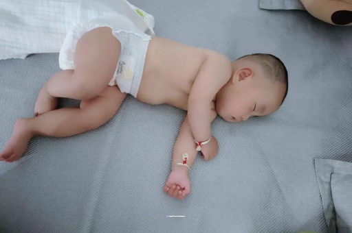 广东宝宝口水多怎么回事